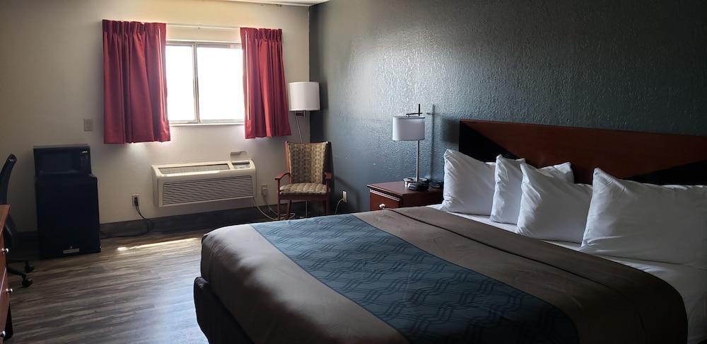 Econo Lodge Cedar Rapids Εξωτερικό φωτογραφία