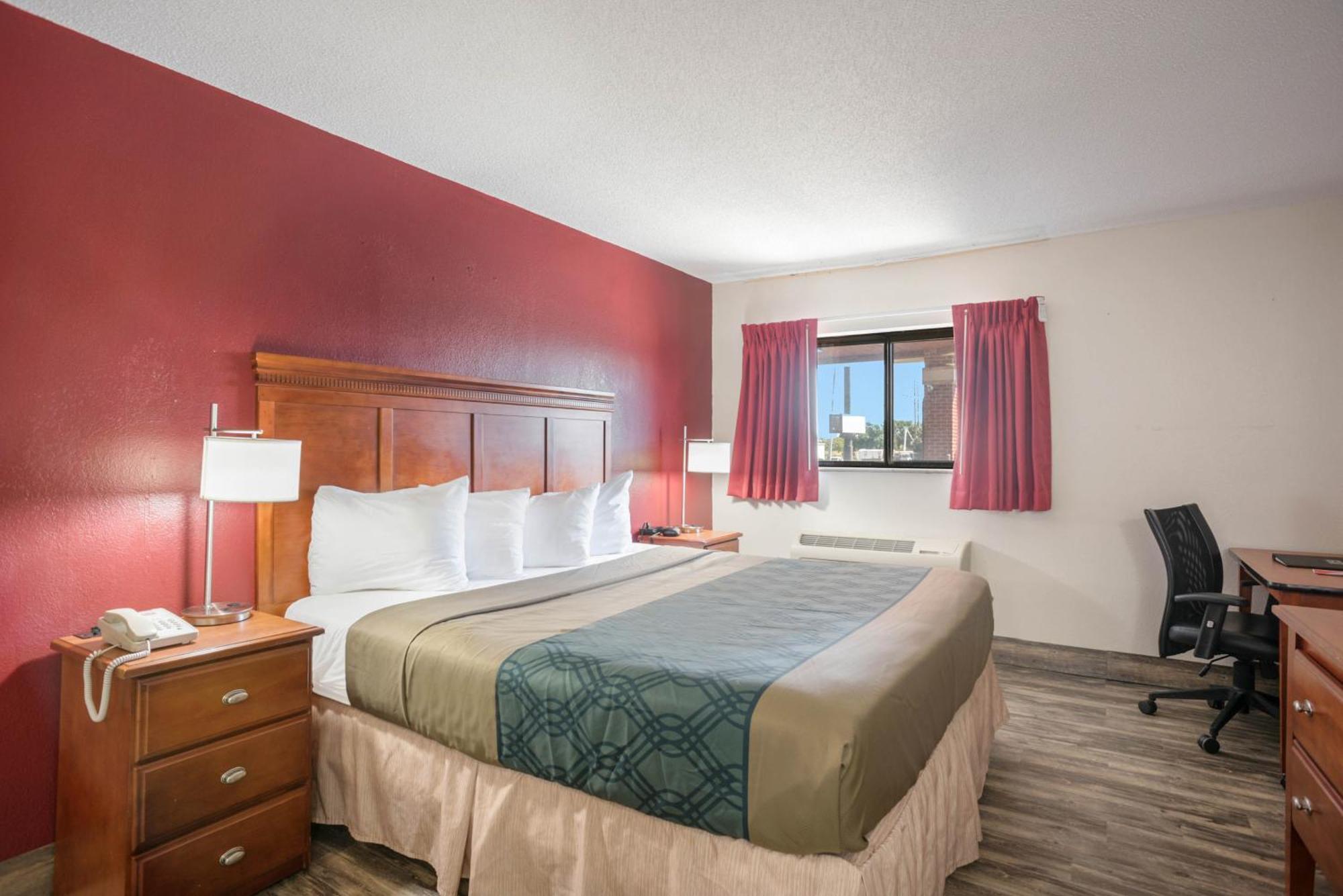 Econo Lodge Cedar Rapids Δωμάτιο φωτογραφία