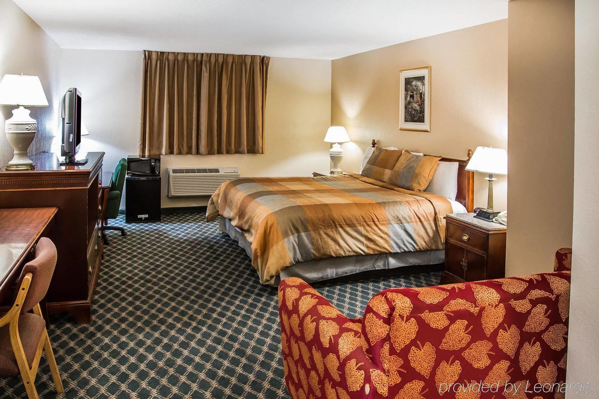 Econo Lodge Cedar Rapids Εξωτερικό φωτογραφία